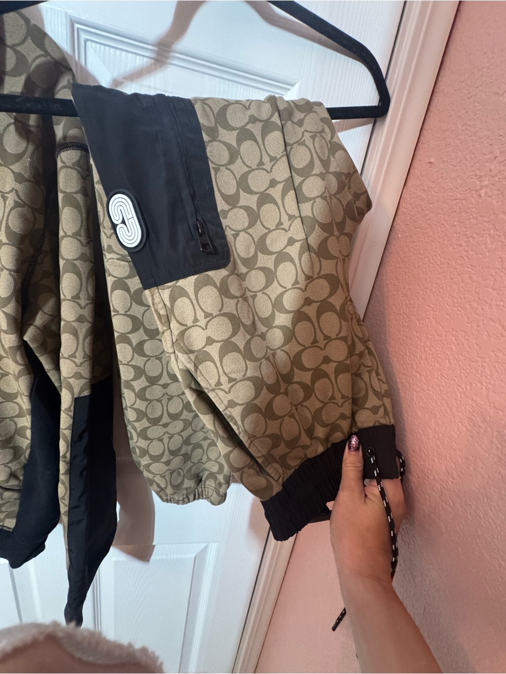 Coach Signature C Hoodie and Joggers Set (medium) - Picture 8 of 13